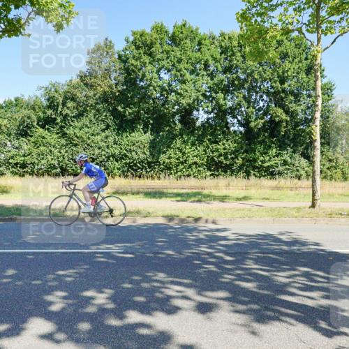 09.08.2026 - GEWOBA Citytriathlon Bremen Michael Burmester http://msf.ph/oto/9959484 09.08.2026 12:23:41 Radfahren 651, 701, 705, 707, 890, 1107 meine-sportfotos.de