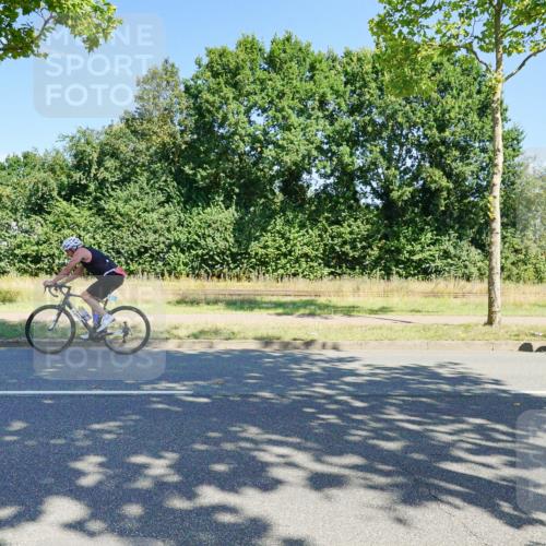 09.08.2026 - GEWOBA Citytriathlon Bremen Michael Burmester http://msf.ph/oto/9959490 09.08.2026 12:23:51 Radfahren 570, 585, 705, 761, 890, 1107, 1124, 1159 meine-sportfotos.de