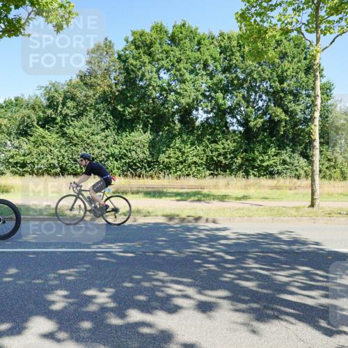 09.08.2026 - GEWOBA Citytriathlon Bremen Michael Burmester http://msf.ph/oto/9959503 09.08.2026 12:24:10 Radfahren 546, 585, 586, 761, 870, 887, 891, 1105, 1124, 1159 meine-sportfotos.de