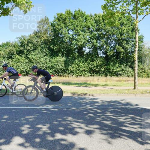 09.08.2026 - GEWOBA Citytriathlon Bremen Michael Burmester http://msf.ph/oto/9959511 09.08.2026 12:24:22 Radfahren 546, 586, 671, 675, 753, 870 meine-sportfotos.de
