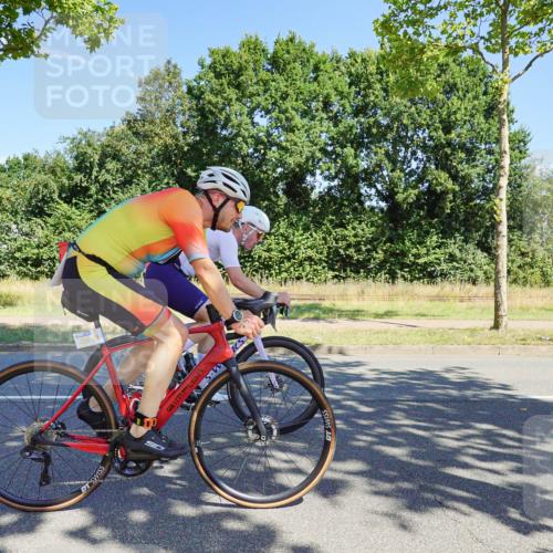 09.08.2026 - GEWOBA Citytriathlon Bremen Michael Burmester http://msf.ph/oto/9959512 09.08.2026 12:24:25 Radfahren 546, 586, 671, 675, 753, 870, 1152 meine-sportfotos.de