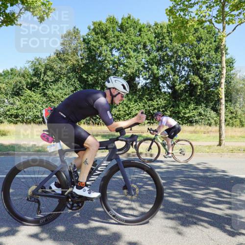 09.08.2026 - GEWOBA Citytriathlon Bremen Michael Burmester http://msf.ph/oto/9959514 09.08.2026 12:24:33 Radfahren 601, 620, 671, 675, 753, 770, 1152 meine-sportfotos.de