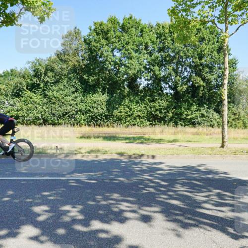 09.08.2026 - GEWOBA Citytriathlon Bremen Michael Burmester http://msf.ph/oto/9959528 09.08.2026 12:24:47 Radfahren 601, 620, 720, 770, 776, 785, 819, 974 meine-sportfotos.de