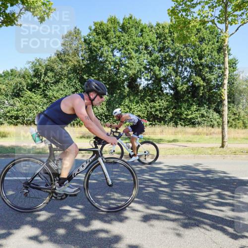 09.08.2026 - GEWOBA Citytriathlon Bremen Michael Burmester http://msf.ph/oto/9959530 09.08.2026 12:24:53 Radfahren 711, 720, 776, 785, 819, 974, 991, 1104, 1140 meine-sportfotos.de