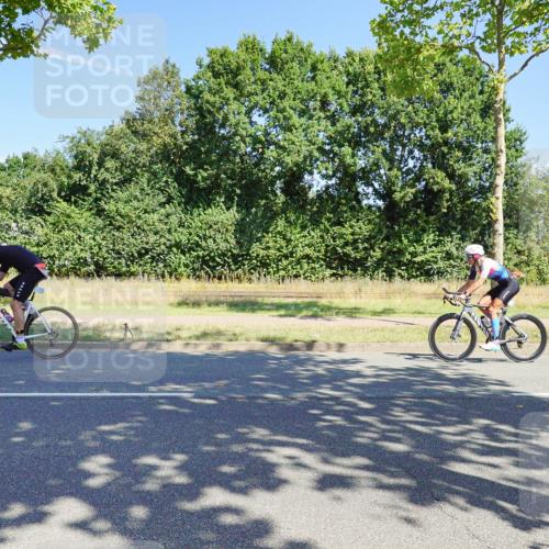 09.08.2026 - GEWOBA Citytriathlon Bremen Michael Burmester http://msf.ph/oto/9959554 09.08.2026 12:25:19 Radfahren 558, 858, 859, 899, 1106, 1121 meine-sportfotos.de