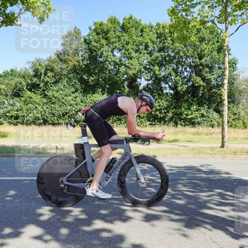 09.08.2026 - GEWOBA Citytriathlon Bremen Michael Burmester http://msf.ph/oto/9959557 09.08.2026 12:25:23 Radfahren 558, 774, 859, 936, 1010, 1106, 1121 meine-sportfotos.de