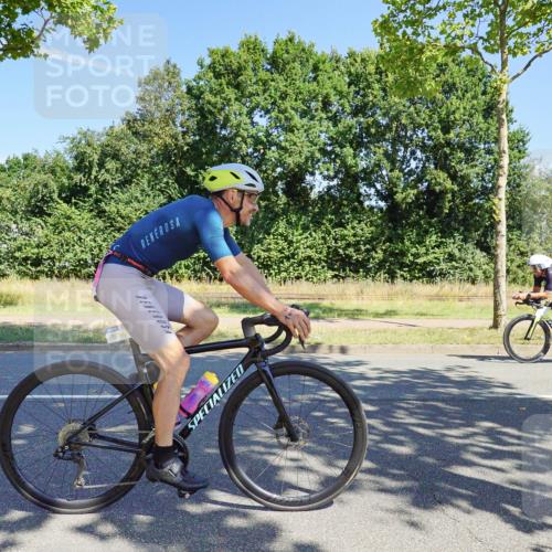 09.08.2026 - GEWOBA Citytriathlon Bremen Michael Burmester http://msf.ph/oto/9959559 09.08.2026 12:25:25 Radfahren 558, 649, 774, 936, 1010, 1106, 1121 meine-sportfotos.de
