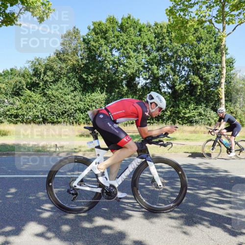 09.08.2026 - GEWOBA Citytriathlon Bremen Michael Burmester http://msf.ph/oto/9959568 09.08.2026 12:25:37 Radfahren 558, 649, 702, 743, 774, 789, 810, 848, 936, 982, 1010, 1122, 1125 meine-sportfotos.de