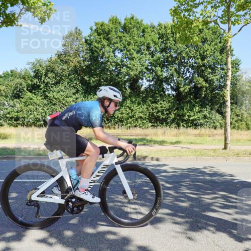 09.08.2026 - GEWOBA Citytriathlon Bremen Michael Burmester http://msf.ph/oto/9959574 09.08.2026 12:25:47 Radfahren 578, 614, 702, 718, 738, 743, 779, 789, 797, 810, 848, 853, 942, 944, 1122, 1125 meine-sportfotos.de