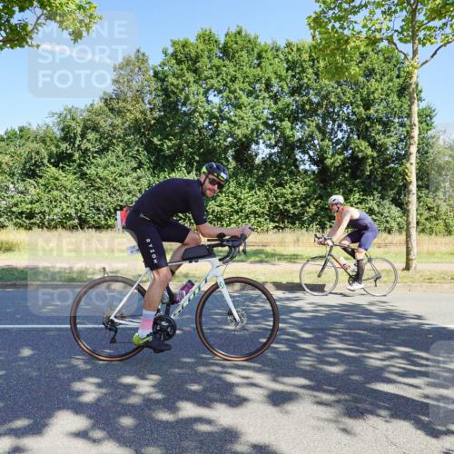 09.08.2026 - GEWOBA Citytriathlon Bremen Michael Burmester http://msf.ph/oto/9959587 09.08.2026 12:26:04 Radfahren 543, 635, 643, 700, 738, 740, 797, 913, 927, 941, 942, 957, 989, 997 meine-sportfotos.de