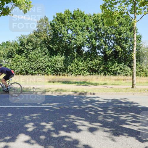 09.08.2026 - GEWOBA Citytriathlon Bremen Michael Burmester http://msf.ph/oto/9959617 09.08.2026 12:26:50 Radfahren 607, 629, 654, 822, 830, 856, 922, 1001, 1014, 1153 meine-sportfotos.de