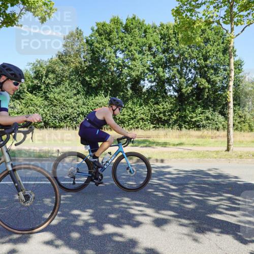 09.08.2026 - GEWOBA Citytriathlon Bremen Michael Burmester http://msf.ph/oto/9959638 09.08.2026 12:27:27 Radfahren 587, 597, 630, 669, 712, 714, 732, 881, 904 meine-sportfotos.de