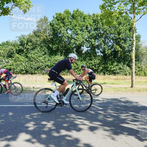 09.08.2026 - GEWOBA Citytriathlon Bremen Michael Burmester http://msf.ph/oto/9959641 09.08.2026 12:27:30 Radfahren 587, 597, 630, 669, 712, 714, 729, 732, 881, 904 meine-sportfotos.de