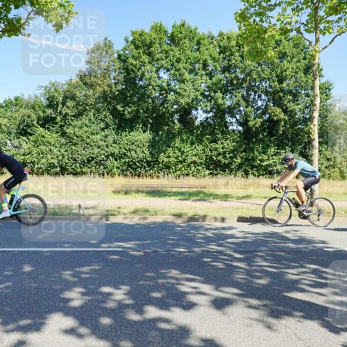 09.08.2026 - GEWOBA Citytriathlon Bremen Michael Burmester http://msf.ph/oto/9959664 09.08.2026 12:28:03 Radfahren 554, 660, 690, 917, 1002 meine-sportfotos.de