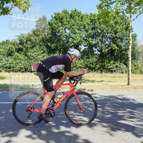 09.08.2026 - GEWOBA Citytriathlon Bremen Michael Burmester http://msf.ph/oto/9959668 09.08.2026 12:28:09 Radfahren 554, 660, 661, 666, 690, 917, 951, 1002, 1148 meine-sportfotos.de