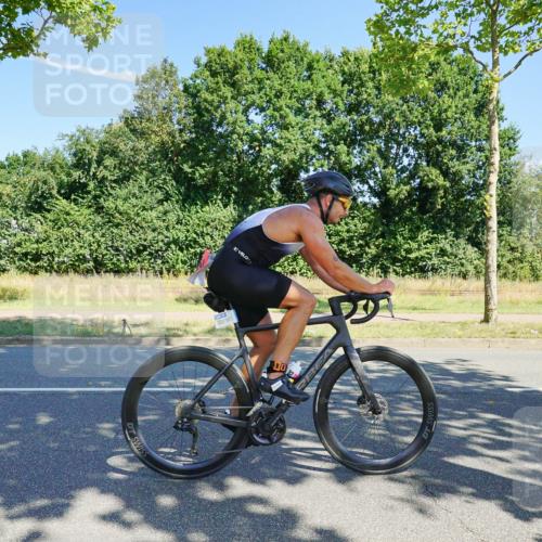 09.08.2026 - GEWOBA Citytriathlon Bremen Michael Burmester http://msf.ph/oto/9959672 09.08.2026 12:28:13 Radfahren 660, 661, 666, 690, 862, 951, 1002, 1148 meine-sportfotos.de