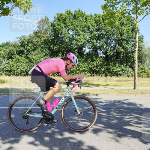 09.08.2026 - GEWOBA Citytriathlon Bremen Michael Burmester http://msf.ph/oto/9959685 09.08.2026 12:28:32 Radfahren 549, 610, 631, 652, 676, 698, 719, 862 meine-sportfotos.de