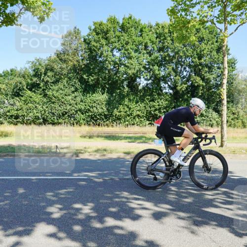 09.08.2026 - GEWOBA Citytriathlon Bremen Michael Burmester http://msf.ph/oto/9959690 09.08.2026 12:28:38 Radfahren 610, 619, 652, 658, 698, 719, 795 meine-sportfotos.de