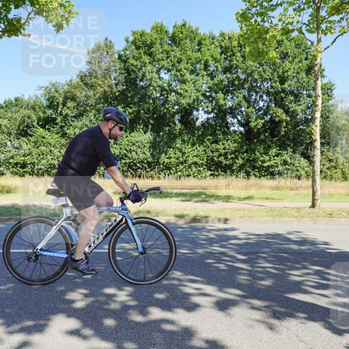 09.08.2026 - GEWOBA Citytriathlon Bremen Michael Burmester http://msf.ph/oto/9959695 09.08.2026 12:28:44 Radfahren 610, 619, 652, 658, 691, 698, 703, 719, 795, 969 meine-sportfotos.de