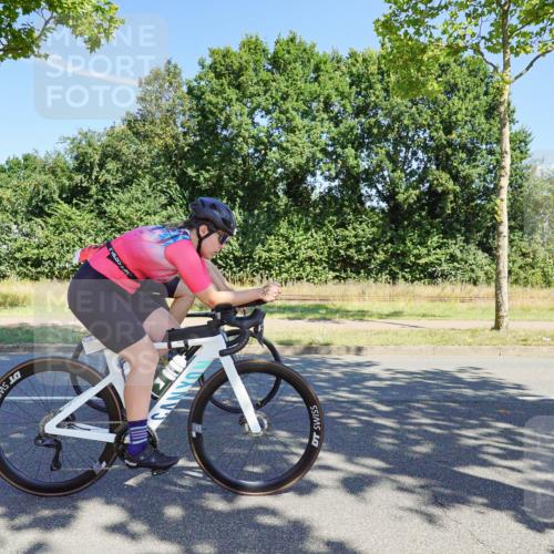 09.08.2026 - GEWOBA Citytriathlon Bremen Michael Burmester http://msf.ph/oto/9959704 09.08.2026 12:28:53 Radfahren 556, 619, 658, 688, 691, 703, 764, 795, 843, 878, 969 meine-sportfotos.de