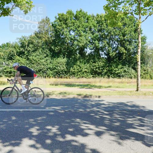 09.08.2026 - GEWOBA Citytriathlon Bremen Michael Burmester http://msf.ph/oto/9959713 09.08.2026 12:29:06 Radfahren 112, 540, 563, 688, 692, 723, 771, 878, 1007, 1141 meine-sportfotos.de