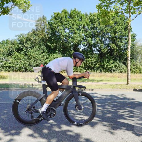 09.08.2026 - GEWOBA Citytriathlon Bremen Michael Burmester http://msf.ph/oto/9959723 09.08.2026 12:29:20 Radfahren 551, 632, 723, 724, 771, 791, 811, 835, 1007 meine-sportfotos.de