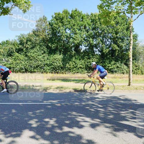 09.08.2026 - GEWOBA Citytriathlon Bremen Michael Burmester http://msf.ph/oto/9959727 09.08.2026 12:29:30 Radfahren 551, 575, 697, 724, 811, 825, 905, 999 meine-sportfotos.de