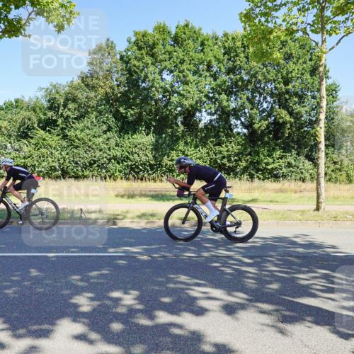 09.08.2026 - GEWOBA Citytriathlon Bremen Michael Burmester http://msf.ph/oto/9959736 09.08.2026 12:29:44 Radfahren 618, 641, 642, 697, 825, 999, 1011 meine-sportfotos.de
