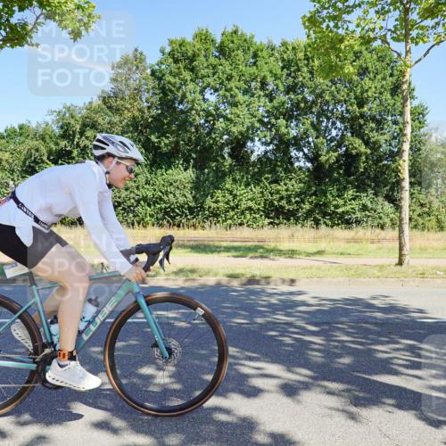 09.08.2026 - GEWOBA Citytriathlon Bremen Michael Burmester http://msf.ph/oto/9959744 09.08.2026 12:29:57 Radfahren 593, 616, 618, 641, 963, 964, 967, 1128 meine-sportfotos.de