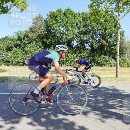 09.08.2026 - GEWOBA Citytriathlon Bremen Michael Burmester http://msf.ph/oto/9959759 09.08.2026 12:30:23 Radfahren 591, 605, 677, 683, 746, 747, 1116, 1149 meine-sportfotos.de