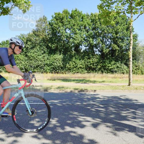 09.08.2026 - GEWOBA Citytriathlon Bremen Michael Burmester http://msf.ph/oto/9959777 09.08.2026 12:30:48 Radfahren 547, 662, 794, 946, 1019 meine-sportfotos.de