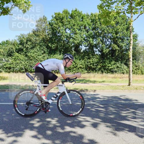 09.08.2026 - GEWOBA Citytriathlon Bremen Michael Burmester http://msf.ph/oto/9959778 09.08.2026 12:30:49 Radfahren 547, 662, 946, 1019 meine-sportfotos.de