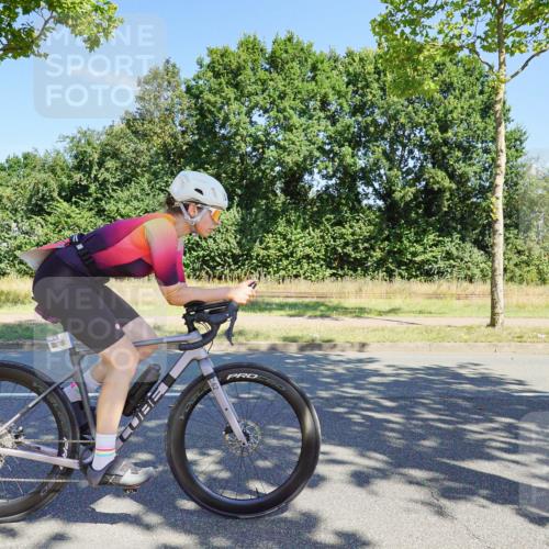 09.08.2026 - GEWOBA Citytriathlon Bremen Michael Burmester http://msf.ph/oto/9959788 09.08.2026 12:31:05 Radfahren 547, 580, 721, 775, 824, 852, 882, 947 meine-sportfotos.de