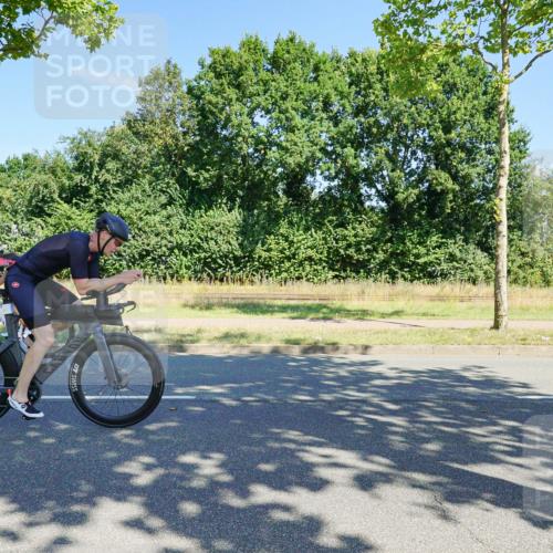 09.08.2026 - GEWOBA Citytriathlon Bremen Michael Burmester http://msf.ph/oto/9959792 09.08.2026 12:31:11 Radfahren 580, 589, 592, 645, 646, 685, 710, 721, 775, 824, 852, 882, 909, 947, 1101 meine-sportfotos.de
