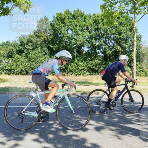 09.08.2026 - GEWOBA Citytriathlon Bremen Michael Burmester http://msf.ph/oto/9959794 09.08.2026 12:31:12 Radfahren 580, 589, 592, 645, 646, 685, 710, 721, 775, 793, 824, 852, 882, 909, 947, 1101 meine-sportfotos.de