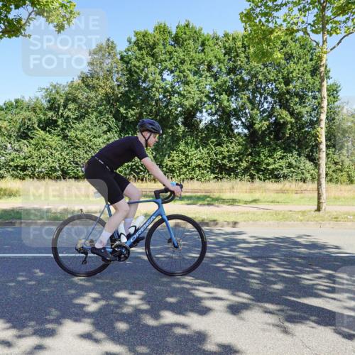 09.08.2026 - GEWOBA Citytriathlon Bremen Michael Burmester http://msf.ph/oto/9959798 09.08.2026 12:31:15 Radfahren 580, 589, 592, 645, 646, 685, 686, 710, 775, 793, 852, 909, 947, 1101, 1150 meine-sportfotos.de
