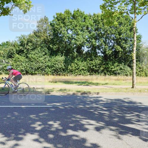 09.08.2026 - GEWOBA Citytriathlon Bremen Michael Burmester http://msf.ph/oto/9959799 09.08.2026 12:31:16 Radfahren 580, 589, 592, 645, 646, 685, 686, 710, 775, 793, 852, 909, 1101, 1150 meine-sportfotos.de