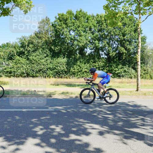 09.08.2026 - GEWOBA Citytriathlon Bremen Michael Burmester http://msf.ph/oto/9959805 09.08.2026 12:31:24 Radfahren 561, 589, 592, 645, 646, 685, 686, 710, 775, 793, 909, 1101, 1150 meine-sportfotos.de