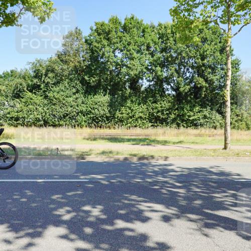 09.08.2026 - GEWOBA Citytriathlon Bremen Michael Burmester http://msf.ph/oto/9959810 09.08.2026 12:31:28 Radfahren 561, 589, 592, 606, 646, 686, 793, 909, 1101, 1150 meine-sportfotos.de