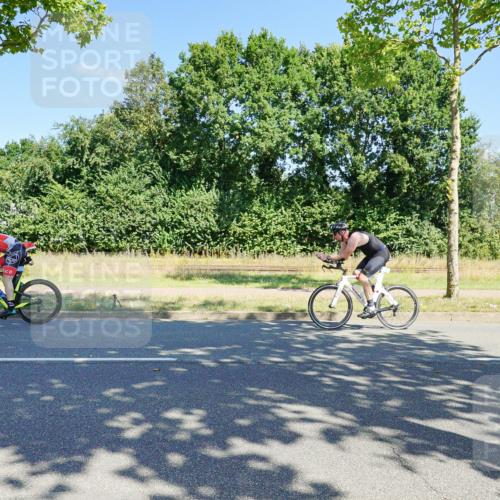 09.08.2026 - GEWOBA Citytriathlon Bremen Michael Burmester http://msf.ph/oto/9959812 09.08.2026 12:31:32 Radfahren 561, 606, 686, 793, 1150 meine-sportfotos.de