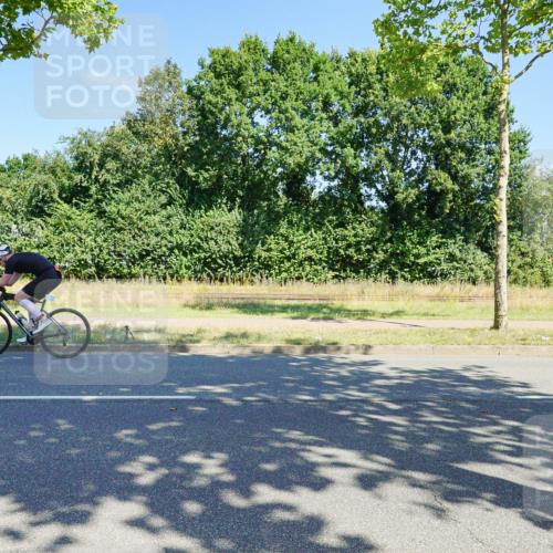 09.08.2026 - GEWOBA Citytriathlon Bremen Michael Burmester http://msf.ph/oto/9959815 09.08.2026 12:31:37 Radfahren 561, 606, 613, 647 meine-sportfotos.de