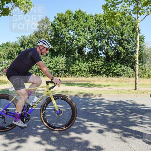 09.08.2026 - GEWOBA Citytriathlon Bremen Michael Burmester http://msf.ph/oto/9959824 09.08.2026 12:31:55 Radfahren 735, 799, 883 meine-sportfotos.de