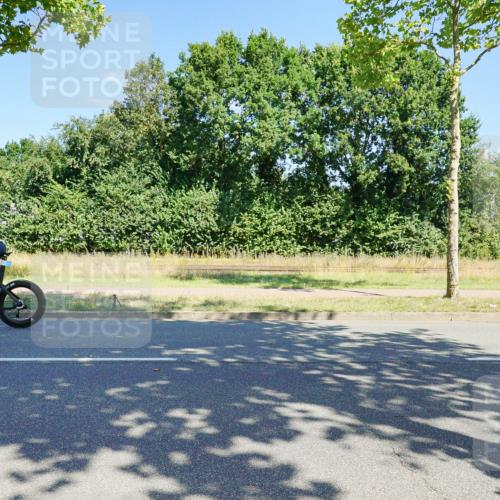 09.08.2026 - GEWOBA Citytriathlon Bremen Michael Burmester http://msf.ph/oto/9959846 09.08.2026 12:32:36 Radfahren 590, 594, 680, 874, 983, 1008 meine-sportfotos.de