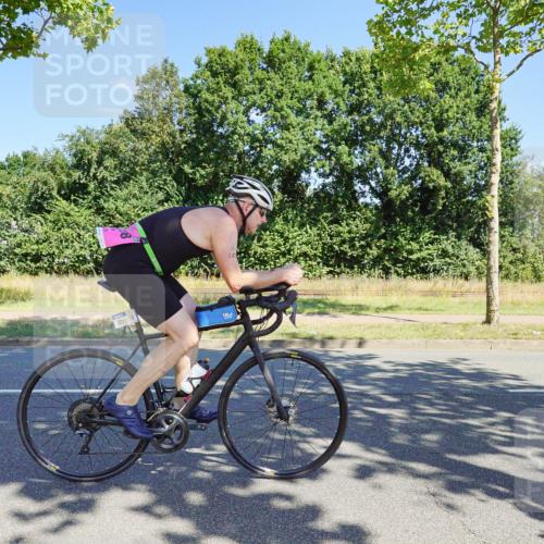 09.08.2026 - GEWOBA Citytriathlon Bremen Michael Burmester http://msf.ph/oto/9959848 09.08.2026 12:32:38 Radfahren 590, 594, 680, 874, 983, 1008 meine-sportfotos.de