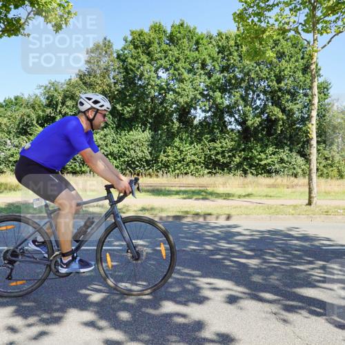 09.08.2026 - GEWOBA Citytriathlon Bremen Michael Burmester http://msf.ph/oto/9959858 09.08.2026 12:32:57 Radfahren 582, 636, 875, 921, 1016, 1137 meine-sportfotos.de