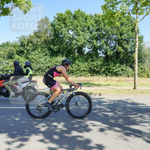 09.08.2026 - GEWOBA Citytriathlon Bremen Michael Burmester http://msf.ph/oto/9959869 09.08.2026 12:33:22 Radfahren 730, 769, 879, 880, 930, 1133 meine-sportfotos.de
