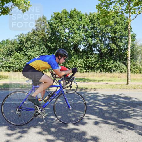 09.08.2026 - GEWOBA Citytriathlon Bremen Michael Burmester http://msf.ph/oto/9959871 09.08.2026 12:33:28 Radfahren 615, 679, 717, 730, 769, 879, 880, 1133 meine-sportfotos.de