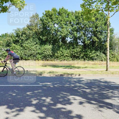 09.08.2026 - GEWOBA Citytriathlon Bremen Michael Burmester http://msf.ph/oto/9959874 09.08.2026 12:33:35 Radfahren 583, 615, 648, 679, 717, 769, 784, 880, 1006, 1133 meine-sportfotos.de