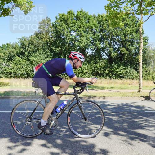 09.08.2026 - GEWOBA Citytriathlon Bremen Michael Burmester http://msf.ph/oto/9959896 09.08.2026 12:34:04 Radfahren 545, 655, 877, 914, 932, 1015, 1143, 1158 meine-sportfotos.de