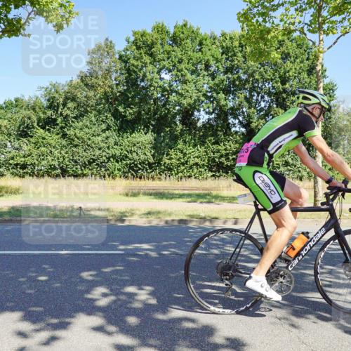 09.08.2026 - GEWOBA Citytriathlon Bremen Michael Burmester http://msf.ph/oto/9959902 09.08.2026 12:34:09 Radfahren 545, 655, 877, 914, 1015, 1143 meine-sportfotos.de